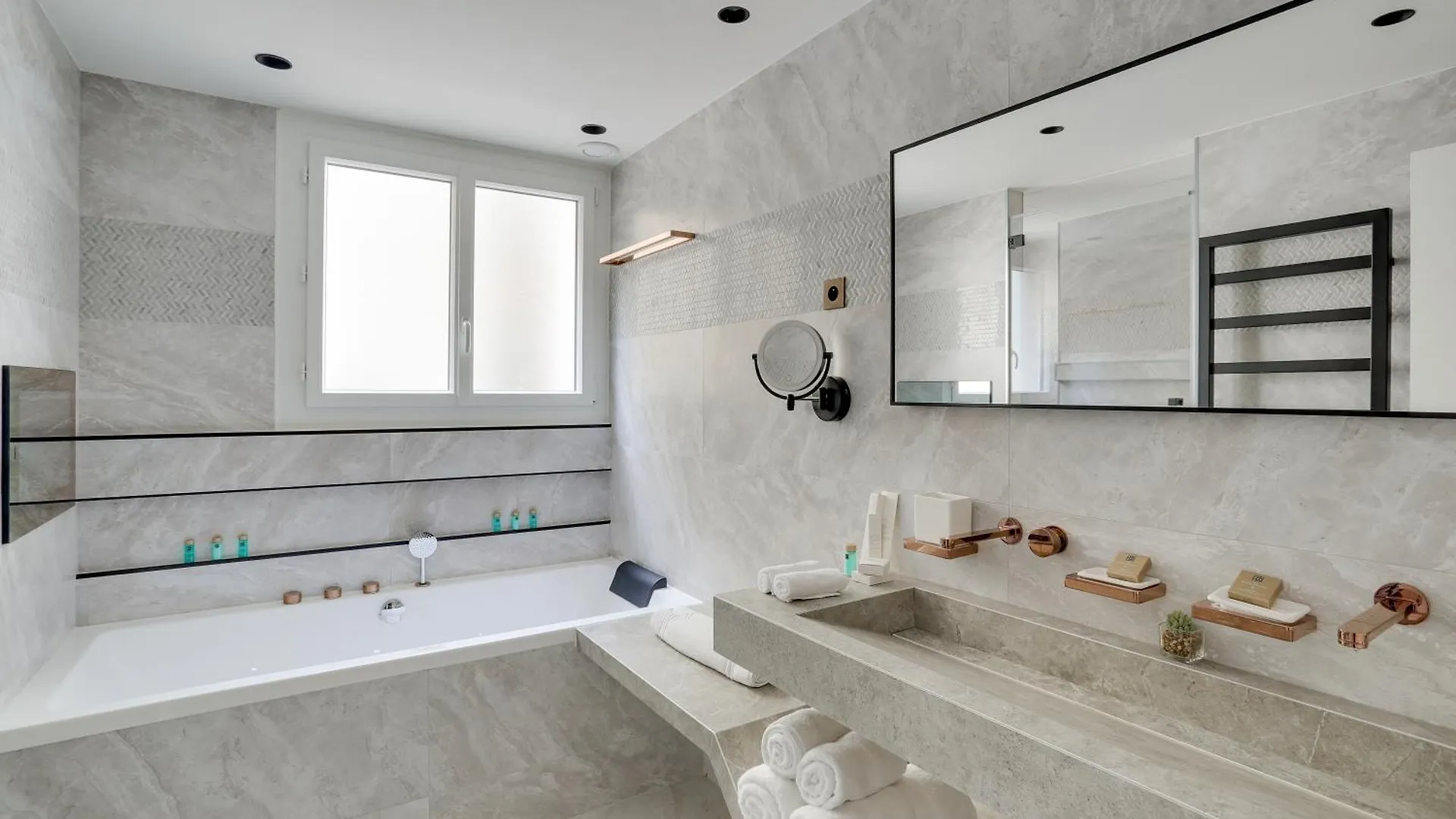 Sejours Parisiens / Suite Etoile / 5* Apartment
